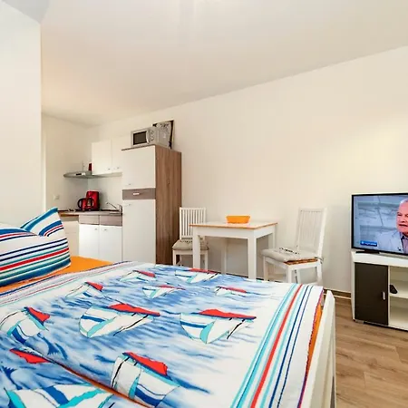 Appartementhaus Mit Balkon Im Ostseebad Vm