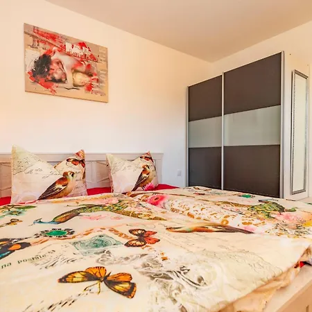 Appartementhaus Mit Balkon Im Ostseebad Vm *