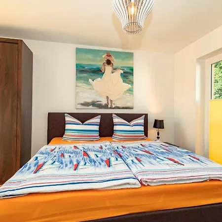 Appartementhaus Mit Balkon Im Ostseebad Vm *